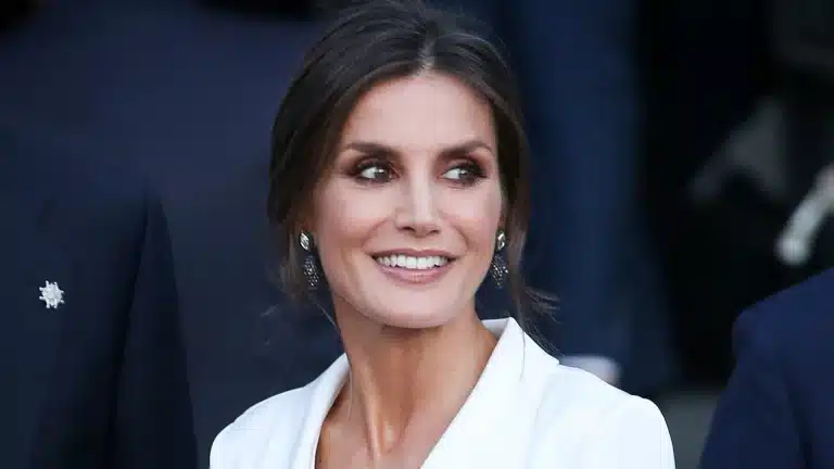 Las difíciles primeras navidades de la reina Letizia con la familia Real