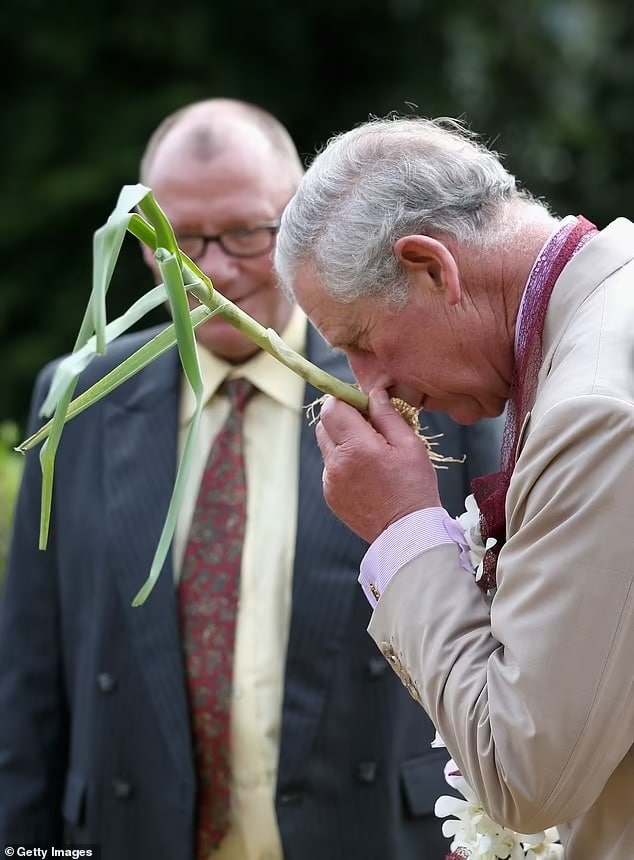 El feo gesto de Carlos III que detestan los ingleses