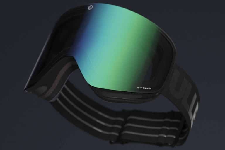 Gafas de esquí enfocadas a un público joven con intereses en deportes outdoor