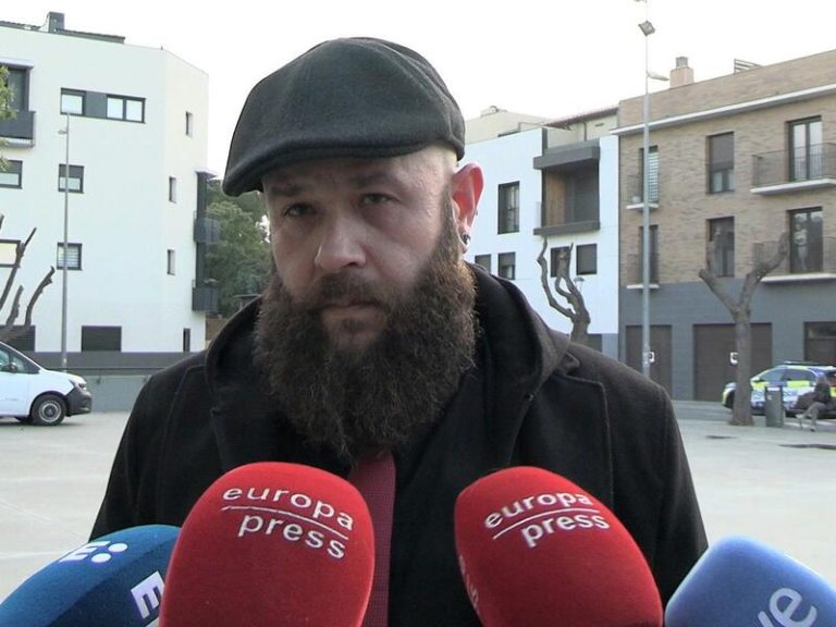El hermano de Itziar Castro agradece el telegrama de los Reyes: «Republicana y lesbiana… dónde se ha visto. Su gloria»