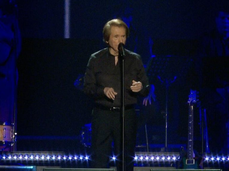 Raphael conquista el WiZink Center ante más de 12.000 personas