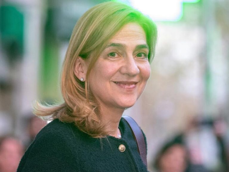 La infanta Cristina, parada en Barcelona tras disfrutar de la Navidad con su familia en Zarzuela