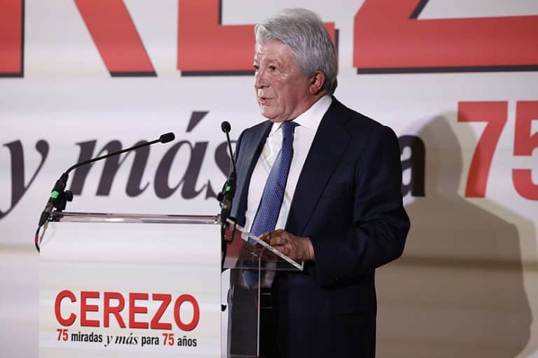 Enrique Cerezo, las 75 miradas de un hombre cine… y de fútbol