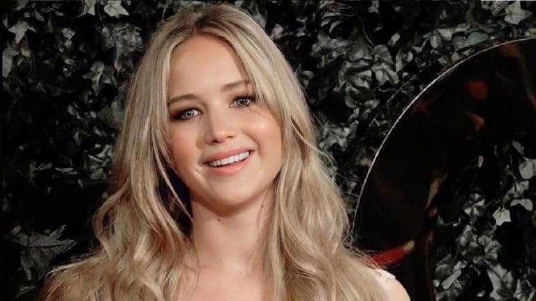 Jennifer Lawrence: Secretos para un lipstick duradero en cada escena