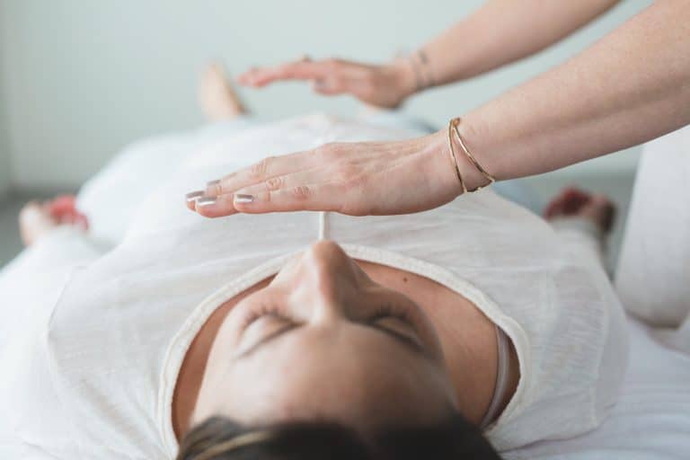 Conoce el poder curativo del Reiki para un equilibrio emocional y físico