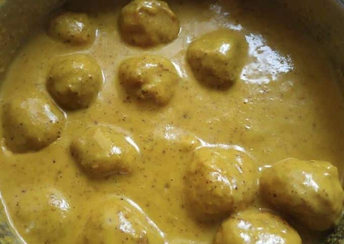 Deliciosa receta de albóndigas en salsa de almendras con la que triunfarás con toda la familia