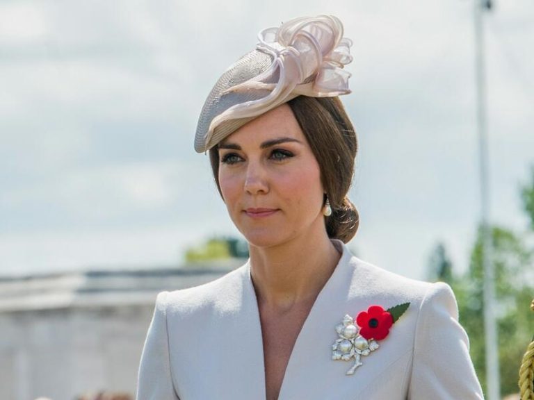 Kate Middleton, ingresada debido a una intervención quirúrgica