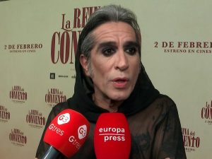 Mario Vaquerizo confiesa cómo ha sido meterse en la piel de una monja en la película 'La reina del convento'