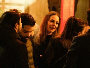 Eva González disfruta de la noche madrileña con amigos