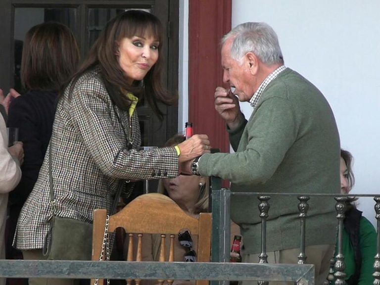 Mari Ángeles Grajal se olvida con José Gandía de los rumores de que Jaime Ostos seguía enamorado de Consuelo Alcalá