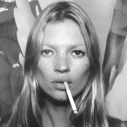 Kate Moss: un viaje por sus 50 años derrochando estilo y elegancia