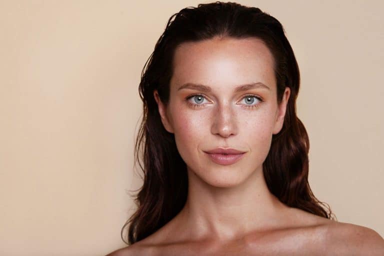 Despídete de las imperfecciones cutáneas con el innovador tratamiento de belleza de Amelia Bono. ¡Descubre la transformación!