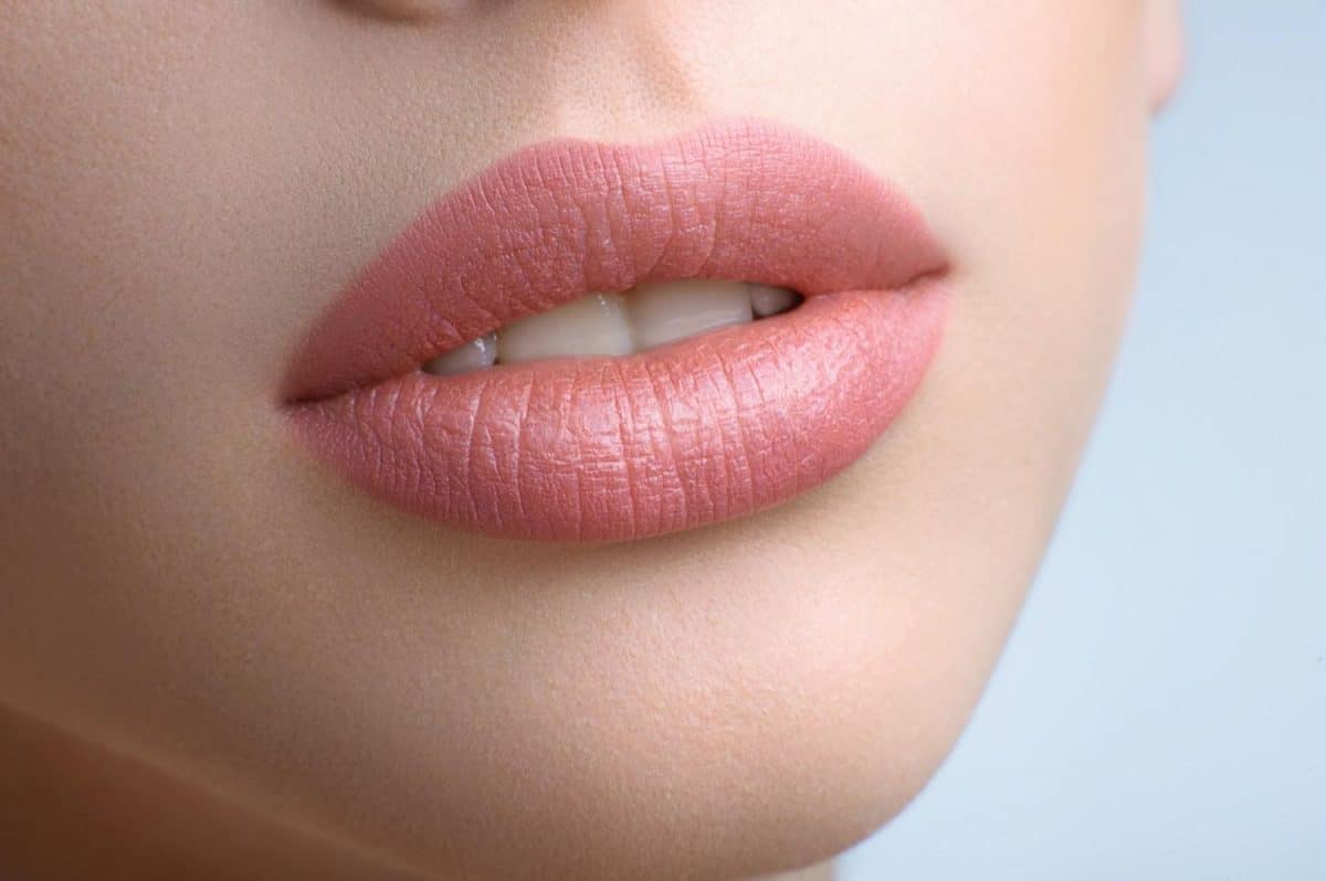 Labios Irresistibles: Guía definitiva para el cuidado y maquillaje perfecto