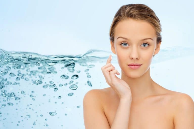 Descubre el Agua de Musgo: tendencia de belleza para pieles sensibles
