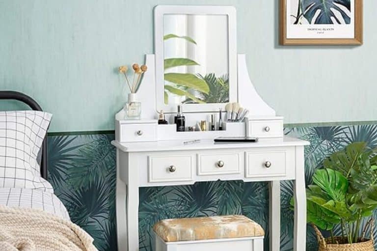 Descubre la esencial iluminación para tu tocador de belleza con este tocador con luz experto. ¡Perfecto!