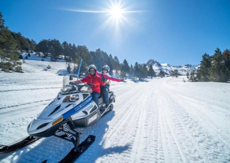 ¿En la nieve y sin esquís? Deslízate por el ‘fuera de pista’ más cool en Grandvalira Resorts