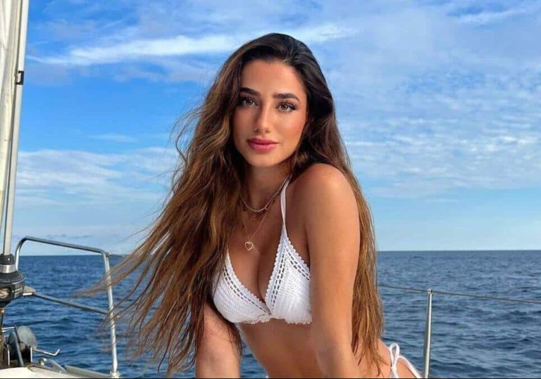 Lola Lolita, la influencer española que se codea con Shakira y Maluma