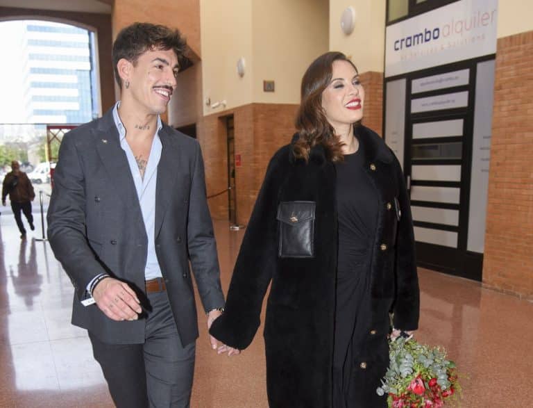 Jessica Bueno y Luitingo, ¿comprometidos? El misterioso anillo que ha desatado los rumores