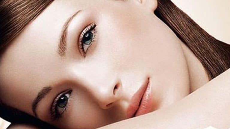 50 y radiante: El secreto de belleza para una piel joven que todos quieren saber