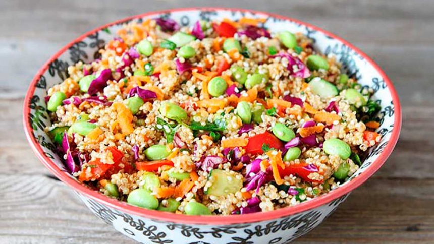 Ensalada de quinoa y verduras: un placer saludable en cada bocado