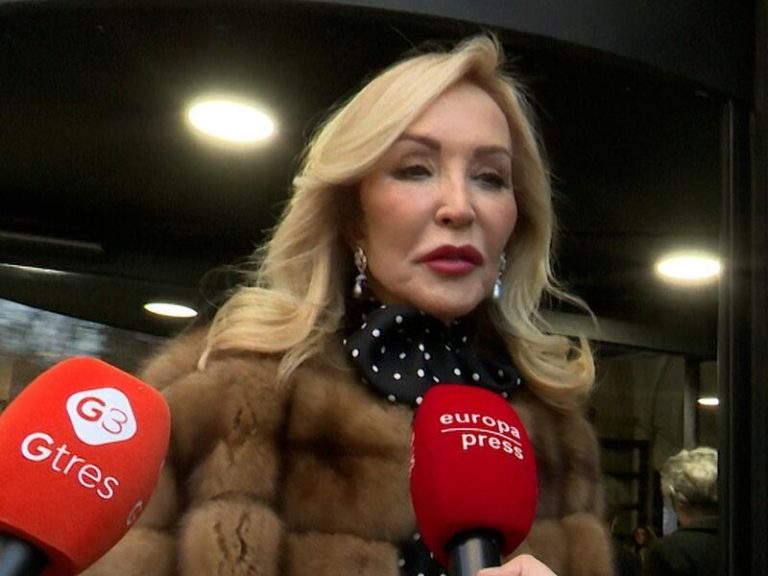Carmen Lomana se moja sobre la polémica de Genoveva Casanova