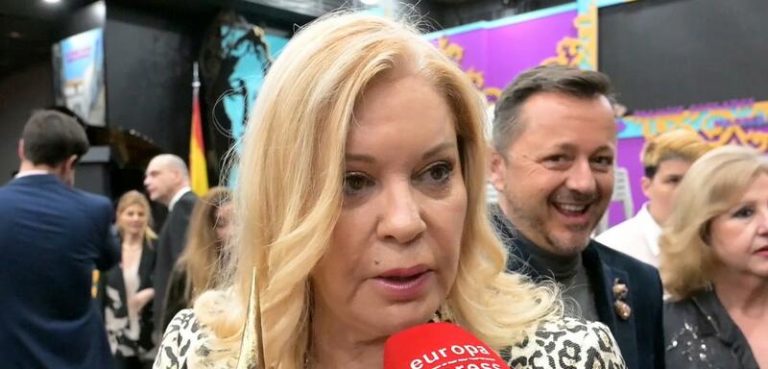 Bárbara Rey reacciona a los primeros dardos de su hijo Ángel Cristo en ‘Supervivientes’
