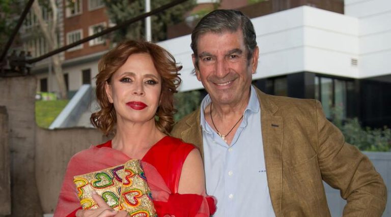 Ágatha Ruiz de la Prada y su novio, de fiesta desatados en Málaga