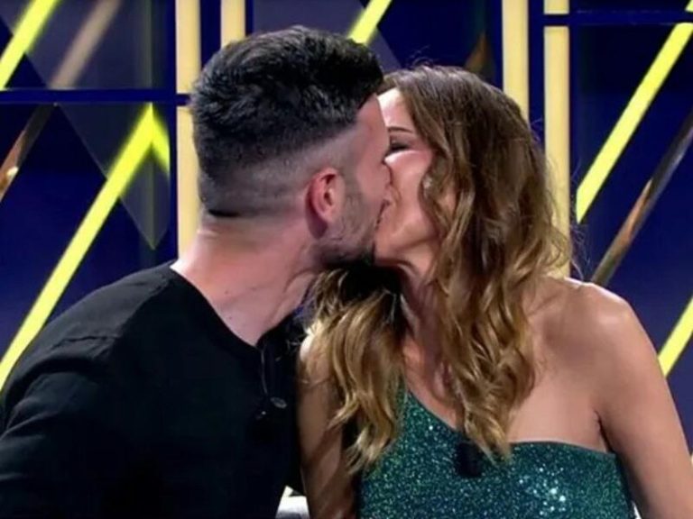 Carmen Alcayde y su novio Charli pregonan su amor a su paso por ‘¡De viernes!’
