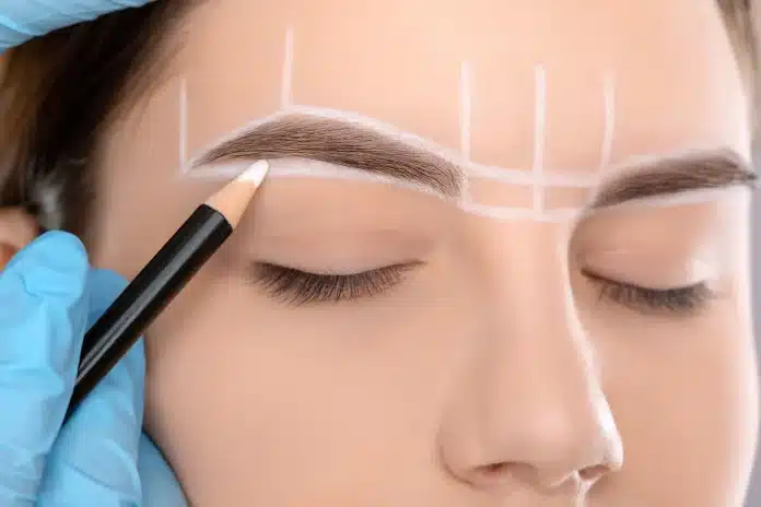 Cejas perfectas: tu guía completa para un diseño y cuidado natural