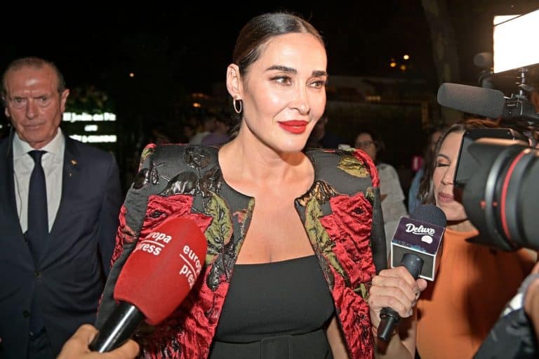 Vicky Martín Berrocal cuenta con la presencia de Enrique Solís en la fiesta de su cumpleaños