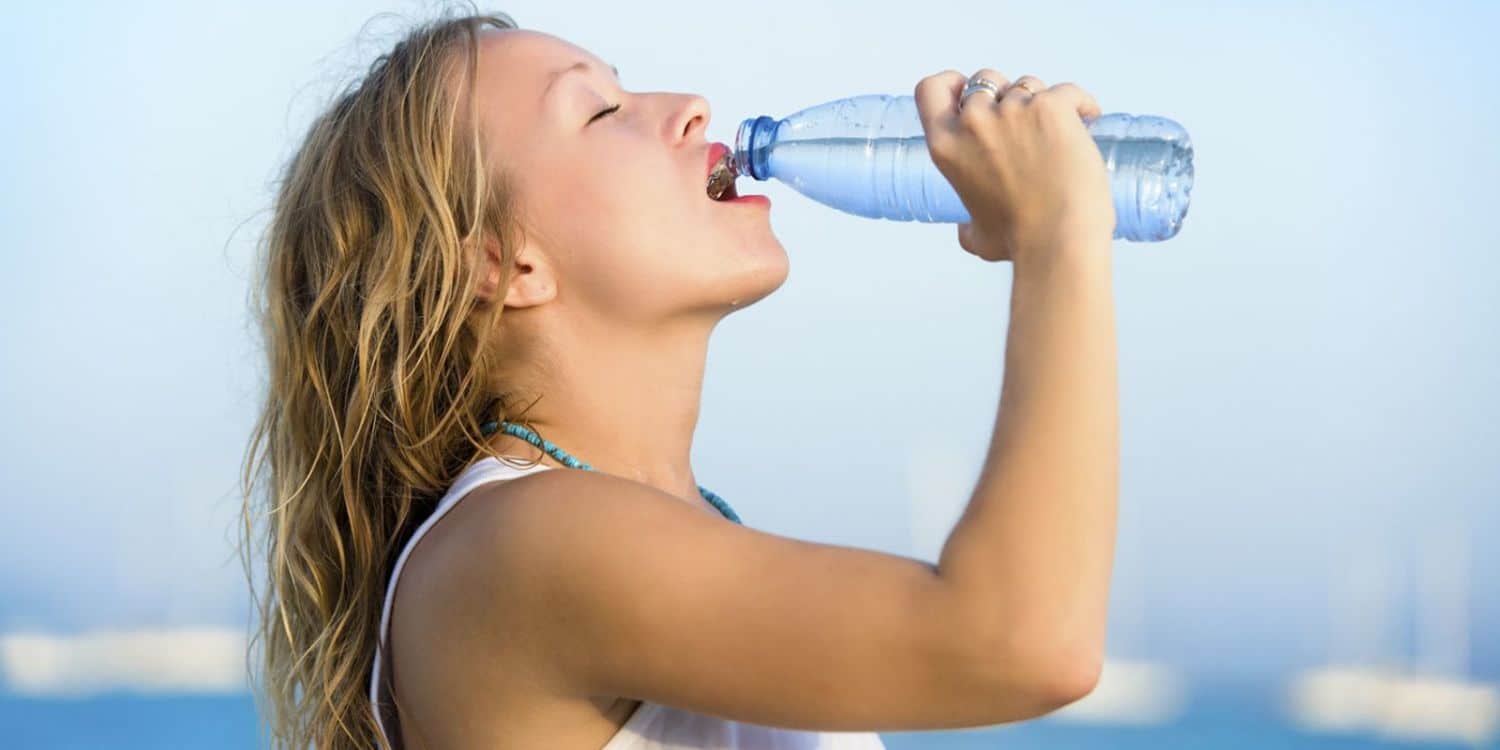 AGUA E HIDRATACIÓN