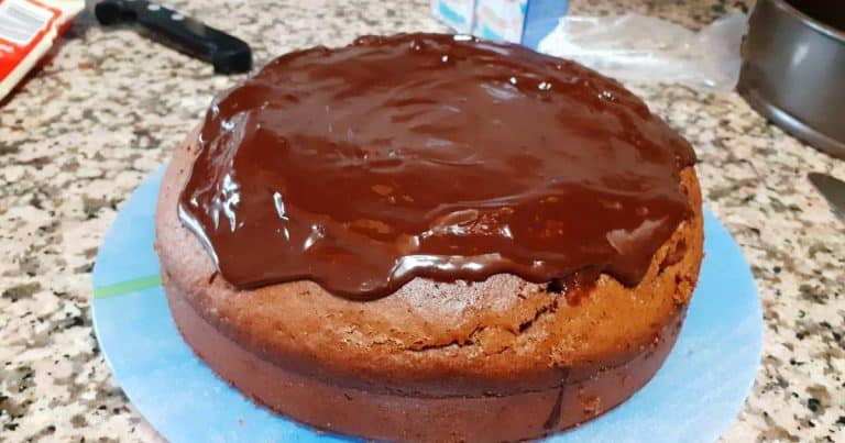 Disfruta de un capricho dulce con este irresistible bizcocho de yogur con chocolate Milka