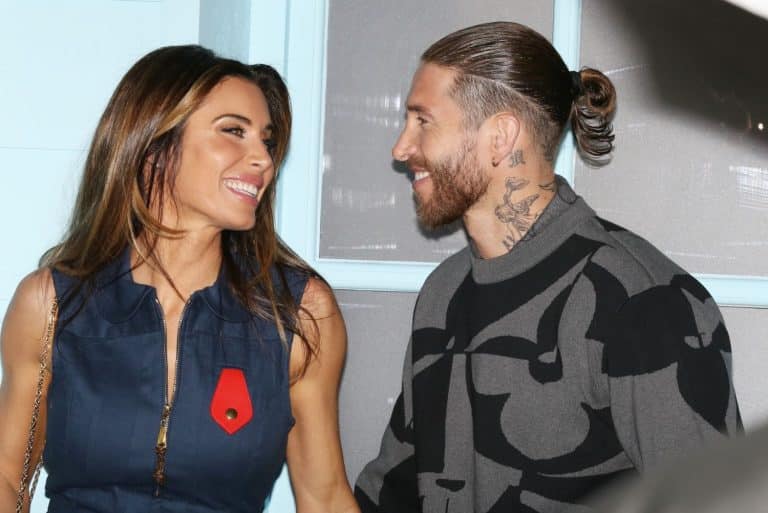 Sergio Ramos y Pilar Rubio protagonizan un besazo de película en redes sociales