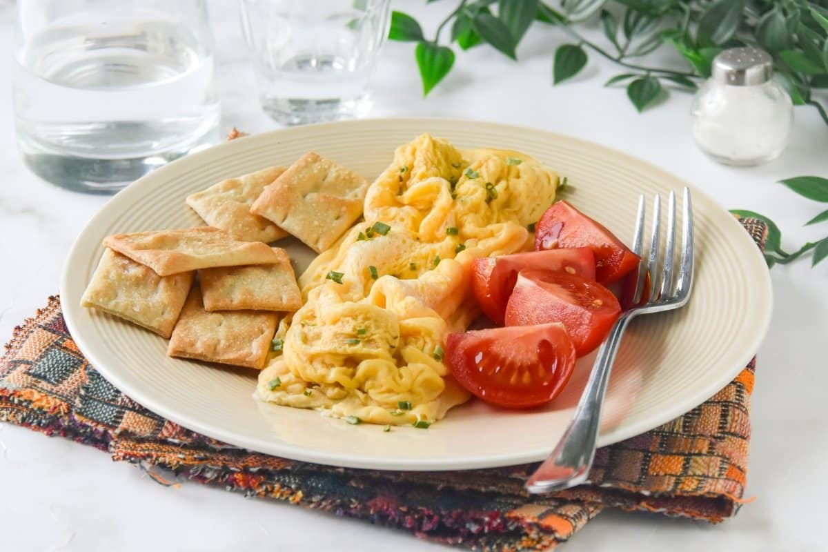 Aprende a hacer una sencilla tortilla a la francesa en el microondas en 5 minutos