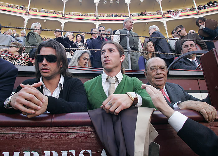 La obsesión por los toros de Sergio Ramos: callejones y espantadas del Bernabéu Sergio Ramos