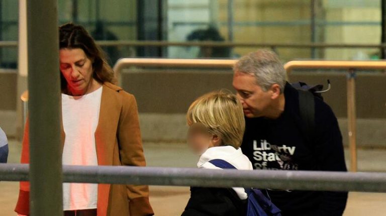 Vicente Vallés y Ángeles Blanco vuelven al trabajo tras recargar las pilas con una escapada en familia