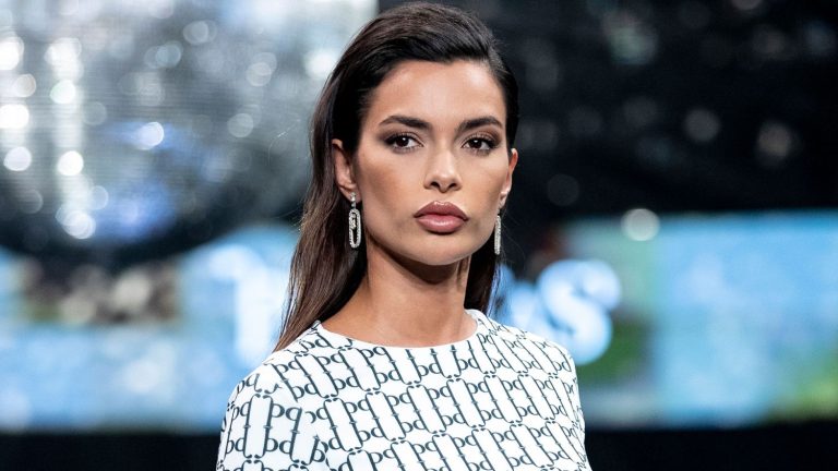 Joana Sanz fulminada en Telecinco por su actitud con Dani Alves
