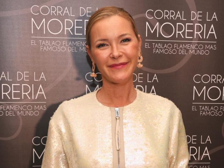 María Esteve asegura que está «todo bien en casa»