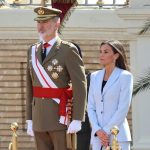 El Rey Felipe VI vuelve a jurar bandera 40 años después