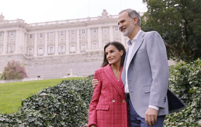 Los Reyes Felipe y Letizia celebran su 20º aniversario de boda