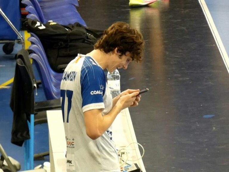 Pablo Urdangarin protagonizó una videollamada con su chica tras su partido más importante