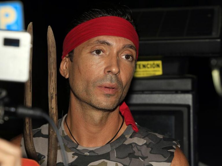 Ángel Cristo, sin pelos en la lengua, responde a Bárbara Rey y sentencia a Arantxa del Sol