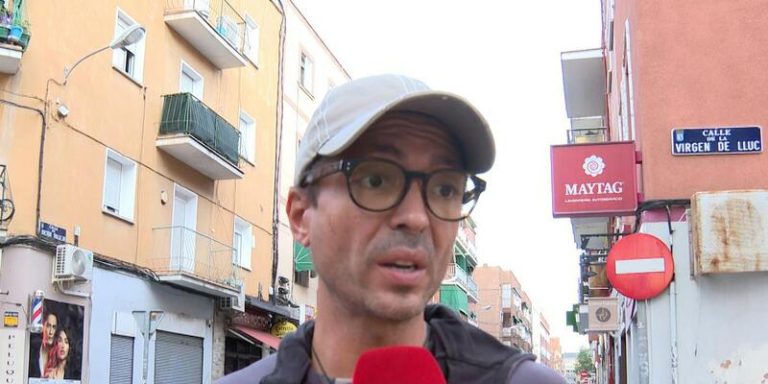 Ángel Cristo no entiende la actitud de su madre: «Relacionar una cinta roja con algo malo…»