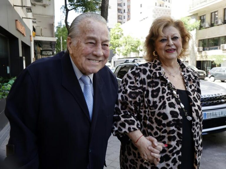 Victoriano Valencia celebra su 93 cumpleaños rodeado de sus seres queridos
