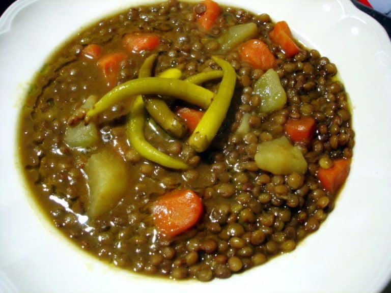 El truco para hacer unas lentejas sanas, con verduras y sin grasa