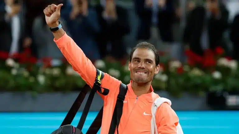 Rafa Nadal recibe la visita de un inesperado y polémico personaje en su despedida de Madrid