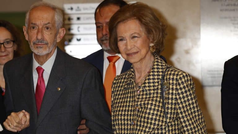 La reina Sofía, las infantas y tres nietos: la audiencia con el Papa León XIV que acabó en lágrimas