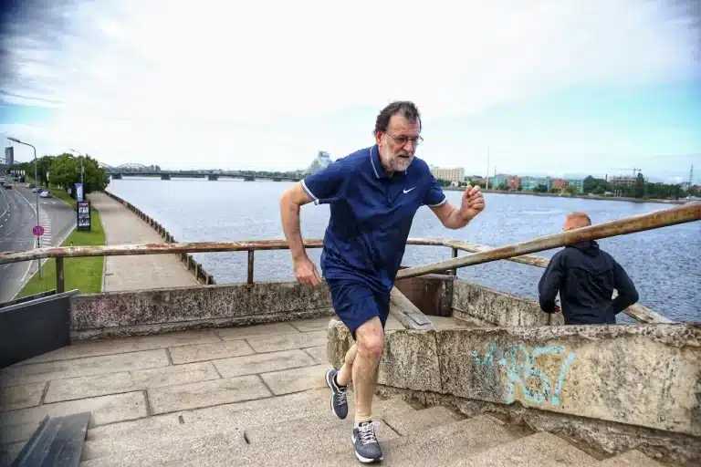 La afición de Mariano Rajoy por el deporte: del ciclismo a las píldoras futboleras mientras veranea en Mallorca