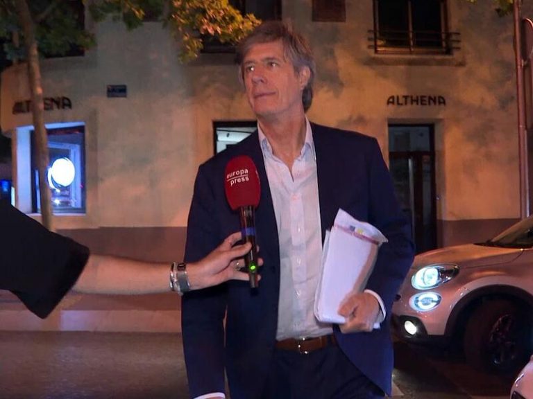 Carlo Costanzia padre desea que Mar Flores sea feliz con su nueva ilusión
