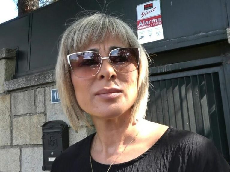 Ana María Aldón llega abatida a la casa de Ortega Cano a causa de una «fatídica noticia familiar»